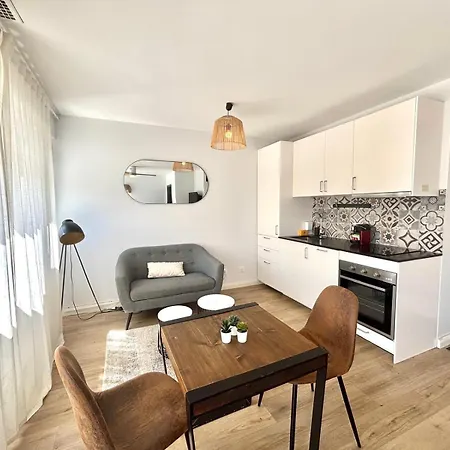 M116 Joli Cocon Chic Avec Balcon * Annemasse